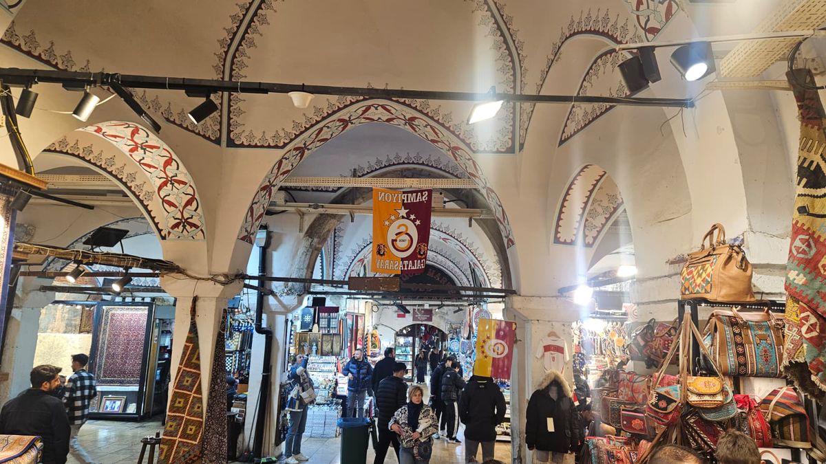 Grand Bazar Istanbul vs Obor București: Turcia - România