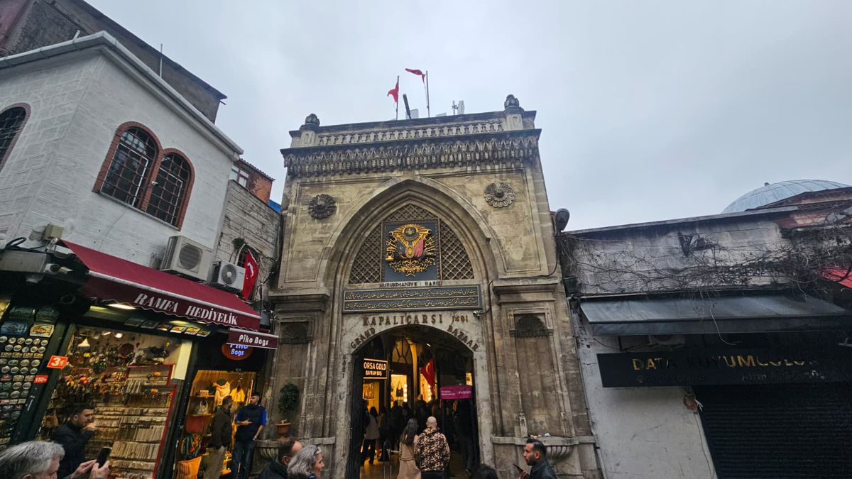 Grand Bazar Istanbul vs Obor București: Turcia - România