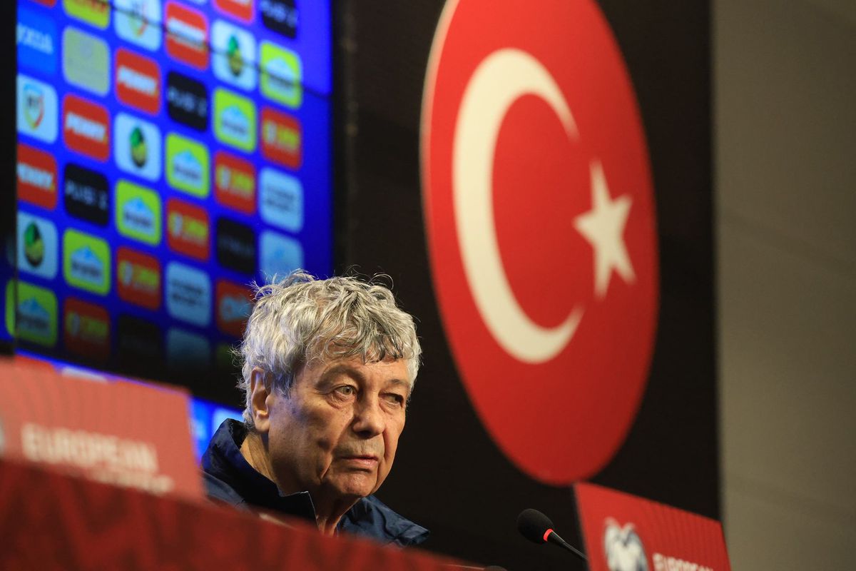 „Ce întrebare e asta?” » Drăgușin a ocolit curiozitatea reporterului GSP, apoi Mircea Lucescu s-a răstit: „Care e problema? Și Hagi a făcut-o!”