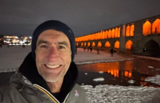 Mărturia antrenorului fugit din calea bombelor: „Am mers 15 ore cu mașina. Mi s-au învinețit mâinile de frig”