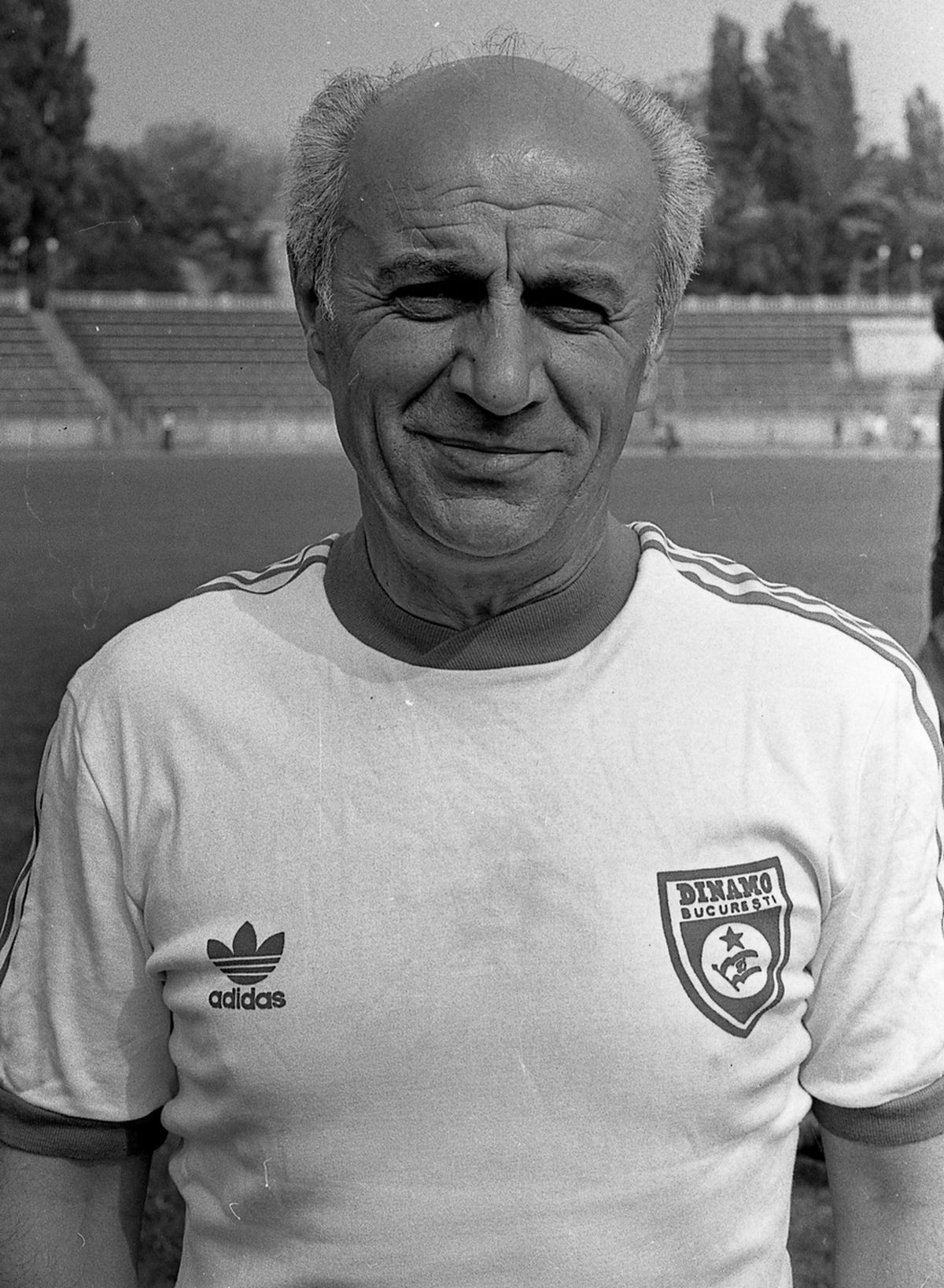 EXCLUSIV Dinamo nu umbla numai la arbitri! Cornel Dinu descrie tehnica prin care „câinii” furau tactica adversarilor: „Da, Securitatea ne ajuta”