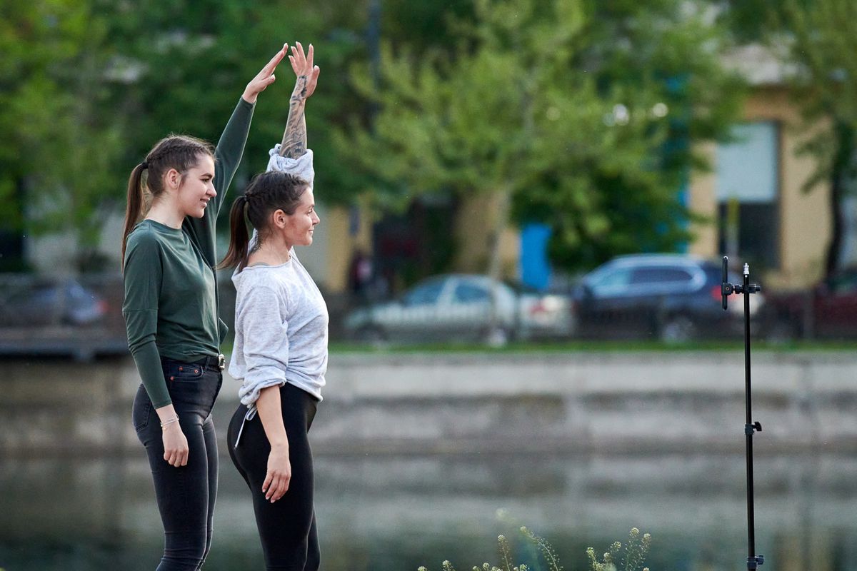 Anunțul ministrului Sănătății: „Următoarele zile sunt esențiale! Ne așteptăm la un vârf la finalul lunii” + „Să ne obișnuim cu «vecinul» coronavirus”