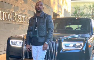 „Alba-neagra” lui Floyd Mayweather: mașinile de lux de 25 de milioane din Las Vegas și Los Angeles