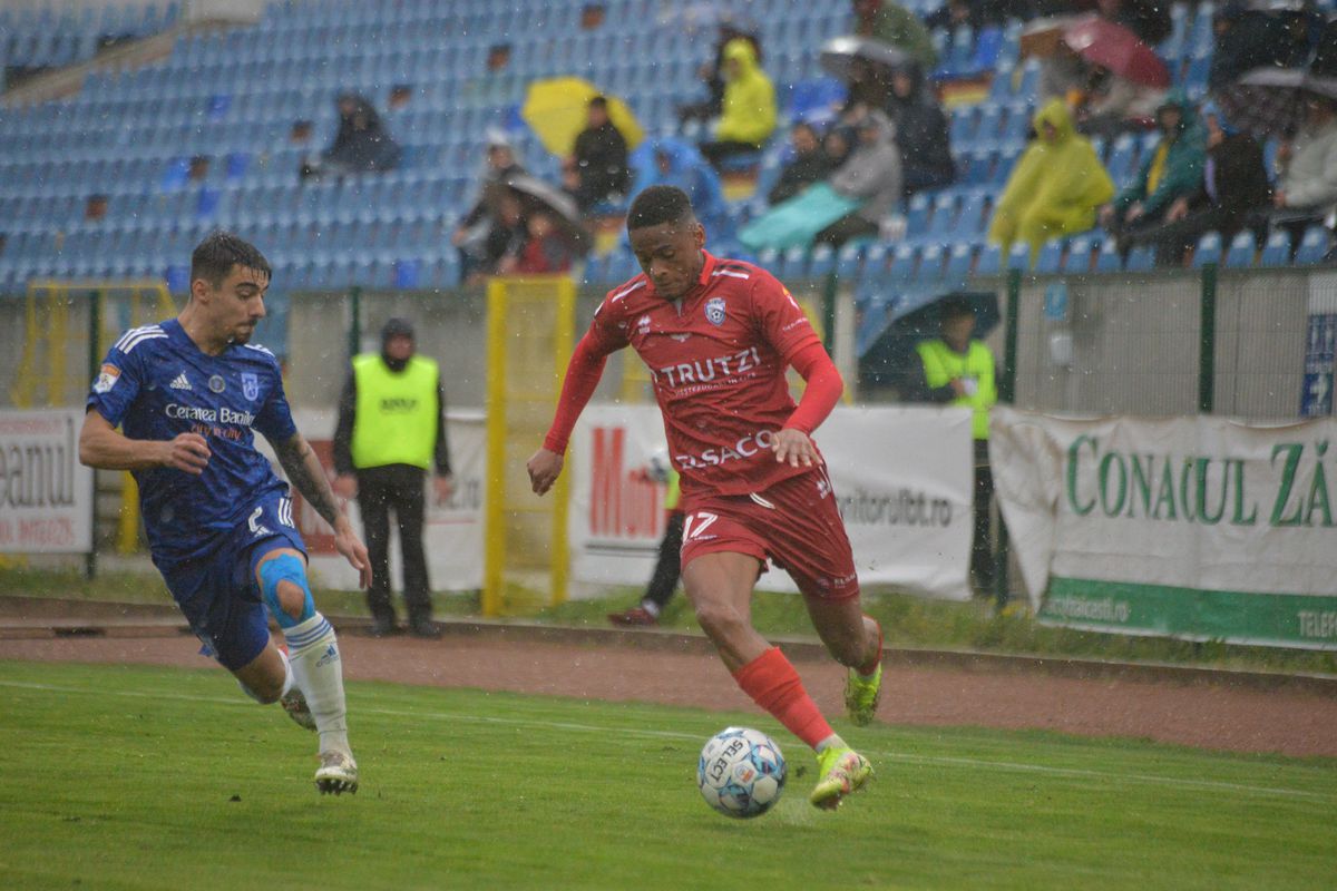 FC Botoșani - FCU Craiova 2-1 » Moldovenii urcă pe 2 în play-out