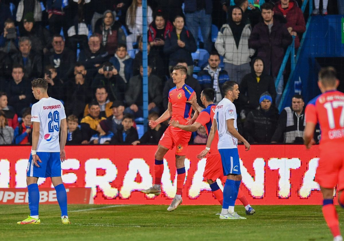 Ce l-a deranjat pe Ilie Dumitrescu după Farul - FCSB » Mesaj categoric în direct: „E eronat din start!”