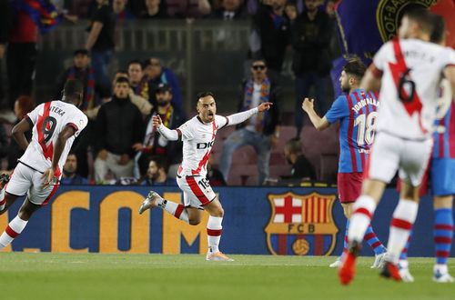 Barcelona a fost învinsă de Rayo Vallecano, scor 1-0, chiar pe Camp Nou, într-o restanță din runda cu numărul 21 de Camp Nou.