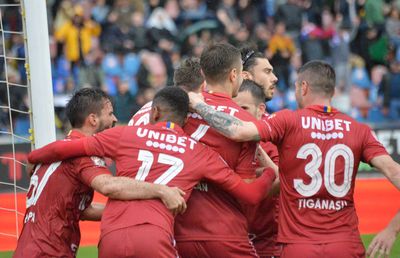 FC Botoșani - FCU Craiova 2-1 » Moldovenii urcă pe 2 în play-out