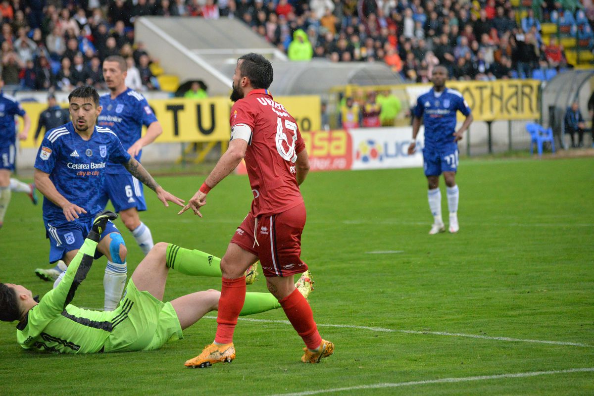 FC Botoșani - FCU Craiova 2-1 » Moldovenii urcă pe 2 în play-out