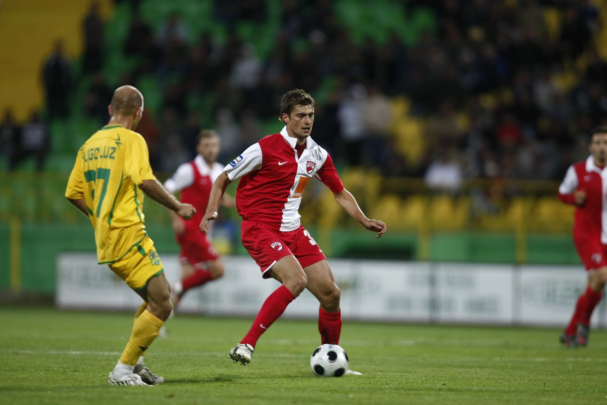 Gabi Tamaș a stârnit valuri: „La ce service auto te-ai angajat?” » Cum a apărut în lift