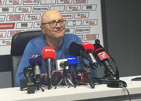 Ce s-a întâmplat la pauză? Leo Grozavu recunoaște: „Am intrat un pic în ei!” + ce a remarcat la Burcă: „E de apreciat”