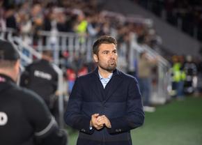 Mutu, susținut în mediul online de fanii Rapidului, după victoria cu FCSB: „Cu tine până la sfârșit, Mister!”