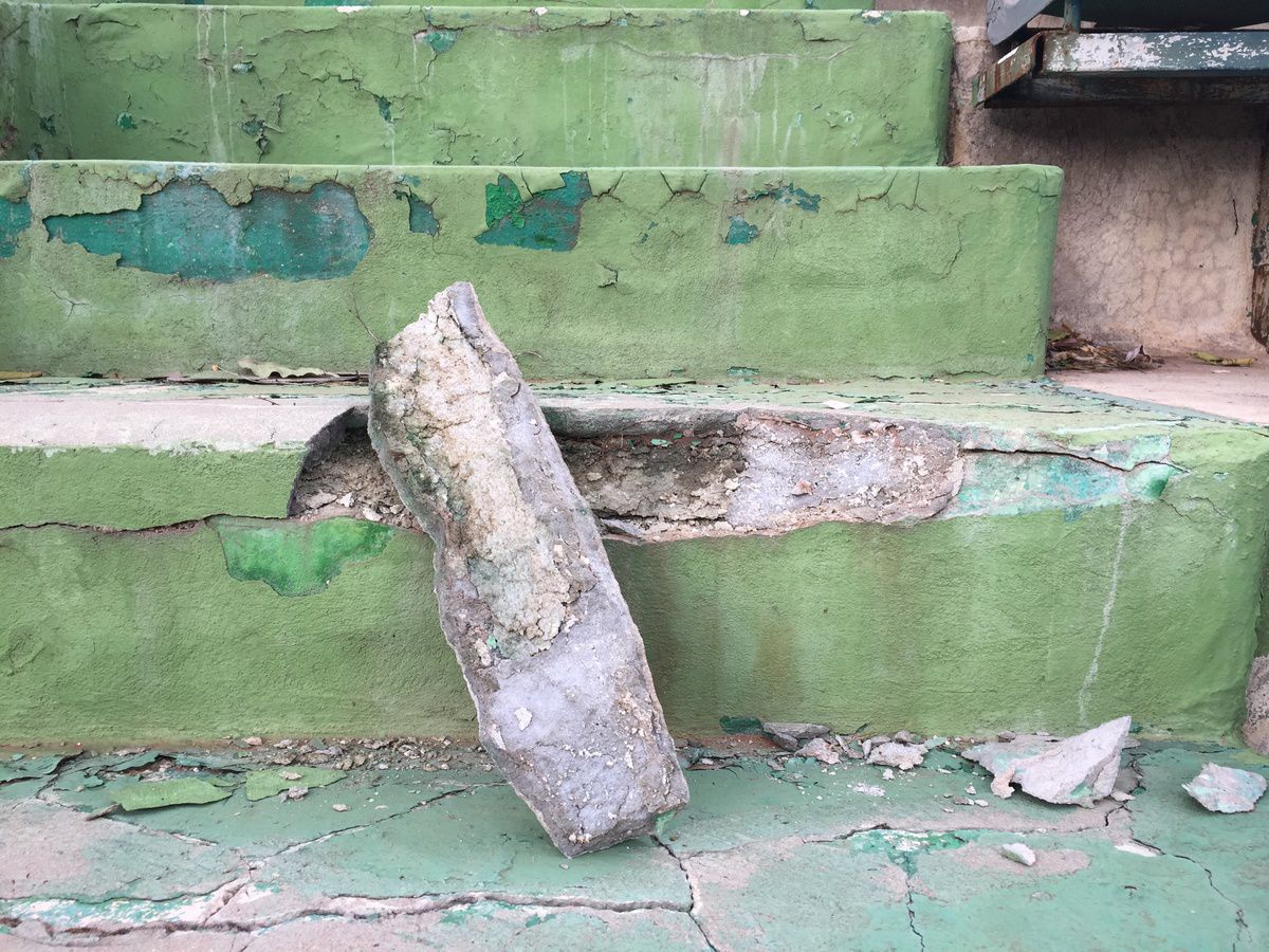 Imagini scandaloase! Zona Crepusculară la Arenele BNR, în centrul Bucureștiului » Jandarmii blochează accesul pentru un motiv incredibil: „Sunt «consensele» noastre”