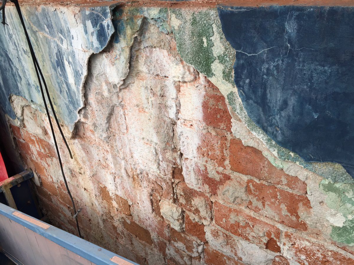 Imagini scandaloase! Zona Crepusculară la Arenele BNR, în centrul Bucureștiului » Jandarmii blochează accesul pentru un motiv incredibil: „Sunt «consensele» noastre”