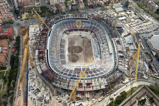 Panorama din dronă a noului Spotify Camp Nou în construcție / Foto X CampNou Updates Live