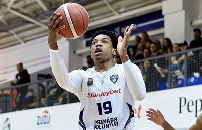 Finalul etapei a 29-a în Liga Națională: Justin Edler-Davis, MVP-ul penultimei runde a sezonului regulat! Cum arată clasamentul