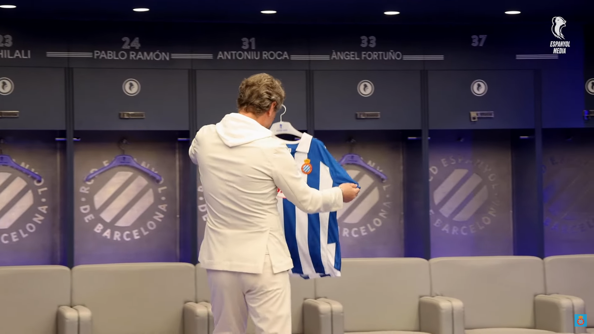 Florin Răducioiu, „vizită foarte specială” la fosta echipă: „Sunt fericit să mă întorc pe acest stadion legendar”