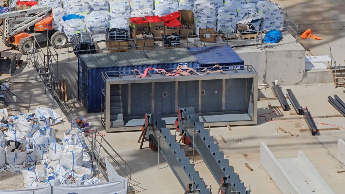 Lucrările de reconstrucție ale Spotify Camp Nou au ajuns în faza de montat gazonul