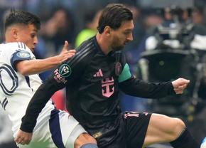 Lionel Messi, la un pas de bătaie pe teren! Gesturile au fost surprinse de camerele TV