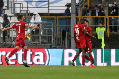 Veste excelentă! Trei români sunt la un pas să evolueze în Serie A din sezonul viitor / foto: Imago