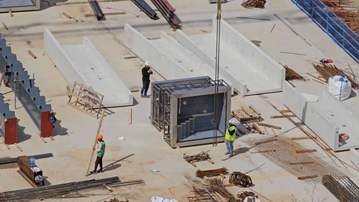 Lucrările de reconstrucție ale Spotify Camp Nou au ajuns în faza de montat gazonul