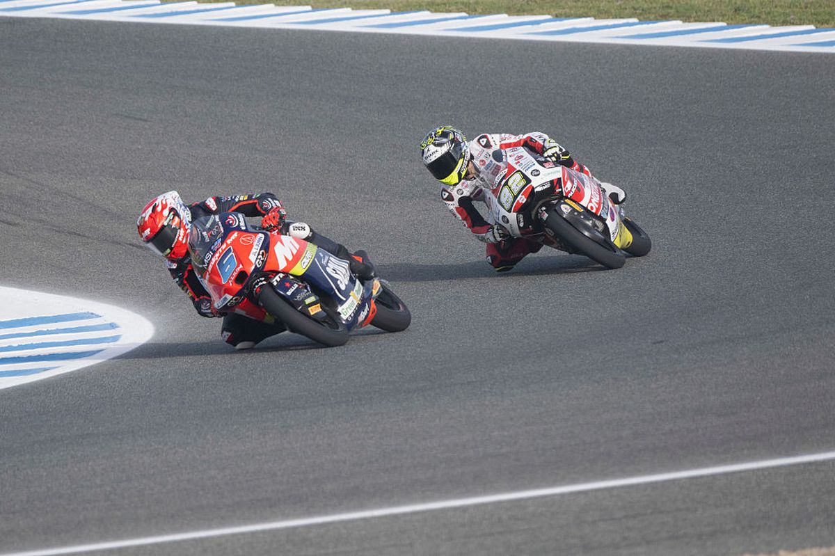 Uluitor! A căzut de două ori cu motocicleta, iar apoi a făcut un tur istoric