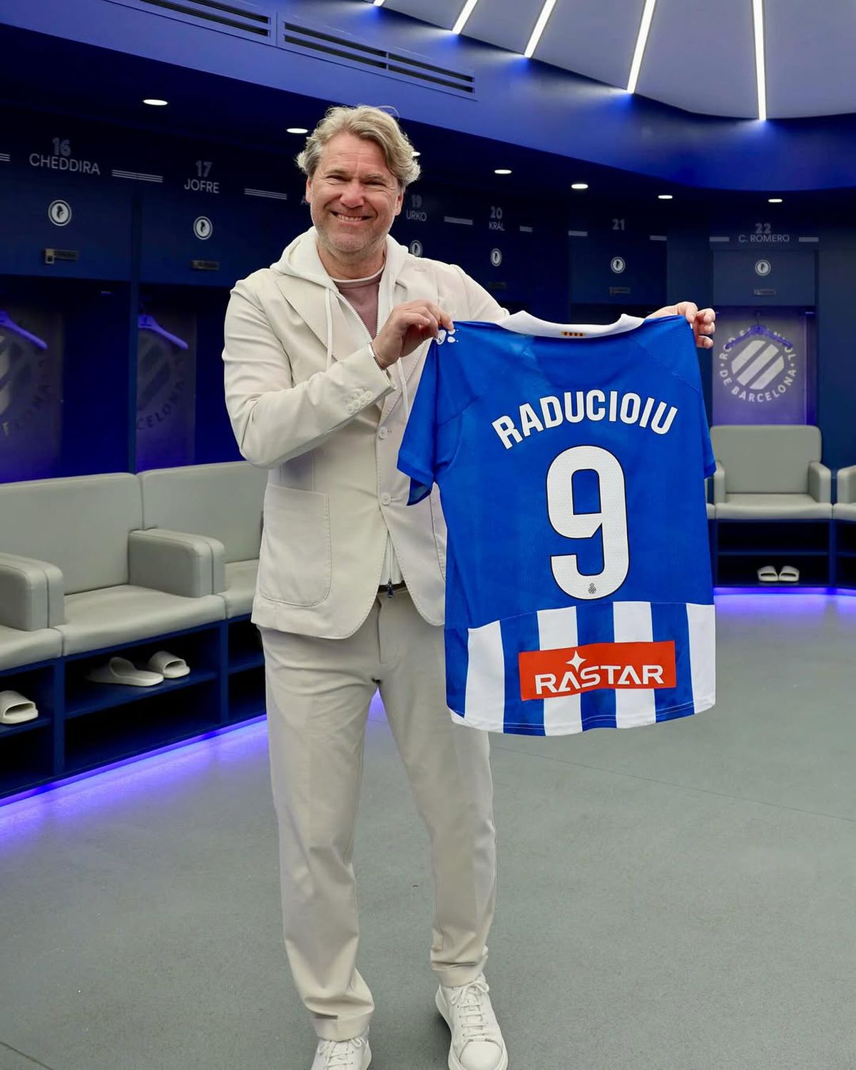 Florin Răducioiu, „vizită foarte specială” la fosta echipă: „Sunt fericit să mă întorc pe acest stadion legendar”