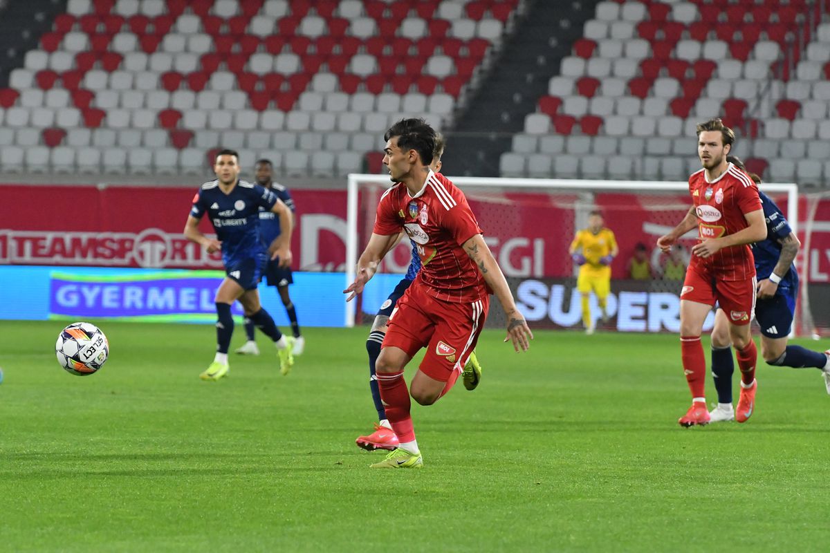 Cosmin Matei și-a găsit cu greu cuvintele: „Am fost motivați cu bani, nu-mi explic”