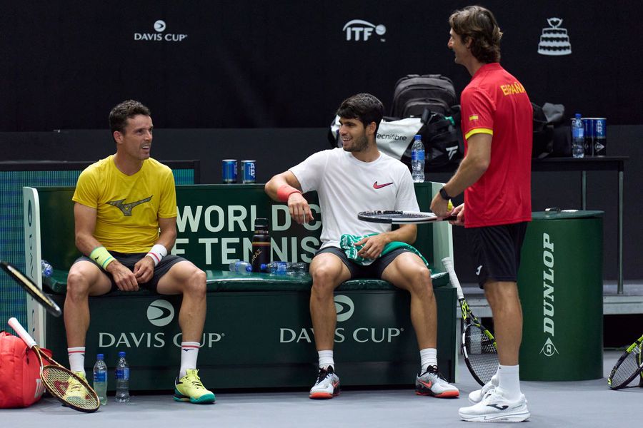 Carlos Alcaraz, atenționat de un compatriot veteran: „Nu va câștiga Grand Slam-uri culcându-se la șapte dimineața”