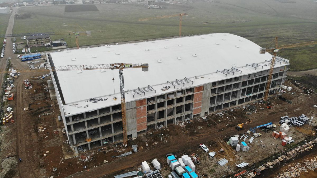 Bijuteria din nord-estul României prinde contur » Arena de 35.000.000 de euro va fi gata în septembrie