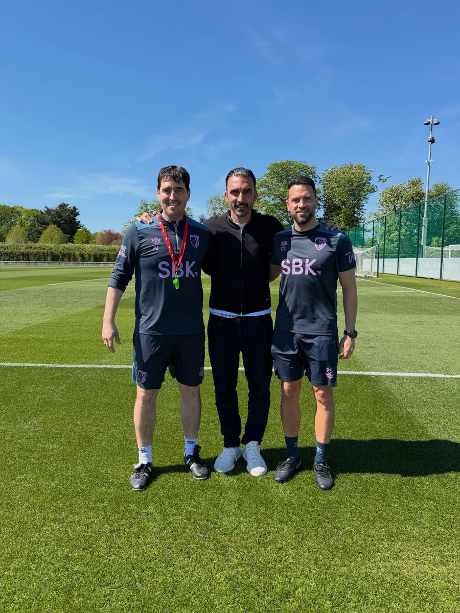 Elias Charalambous, în vizită la echipa din Premier League, la doar o zi de când Gigi Becali a spus că îl vrea înapoi la FCSB