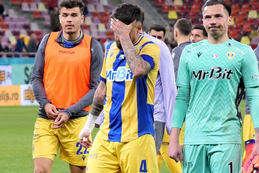 Paul Papp, descumpănit după FCSB - Petrolul 3-1 / FOTO: Andrei Furnigă (GSP)