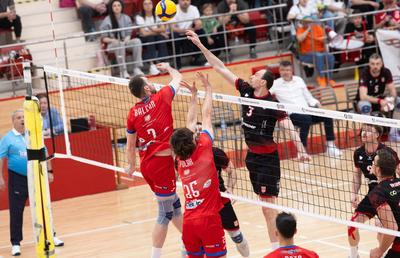 Dinamo București a realizat surpriza în fața marii rivale și s-a calificat în finala Campionatului Național