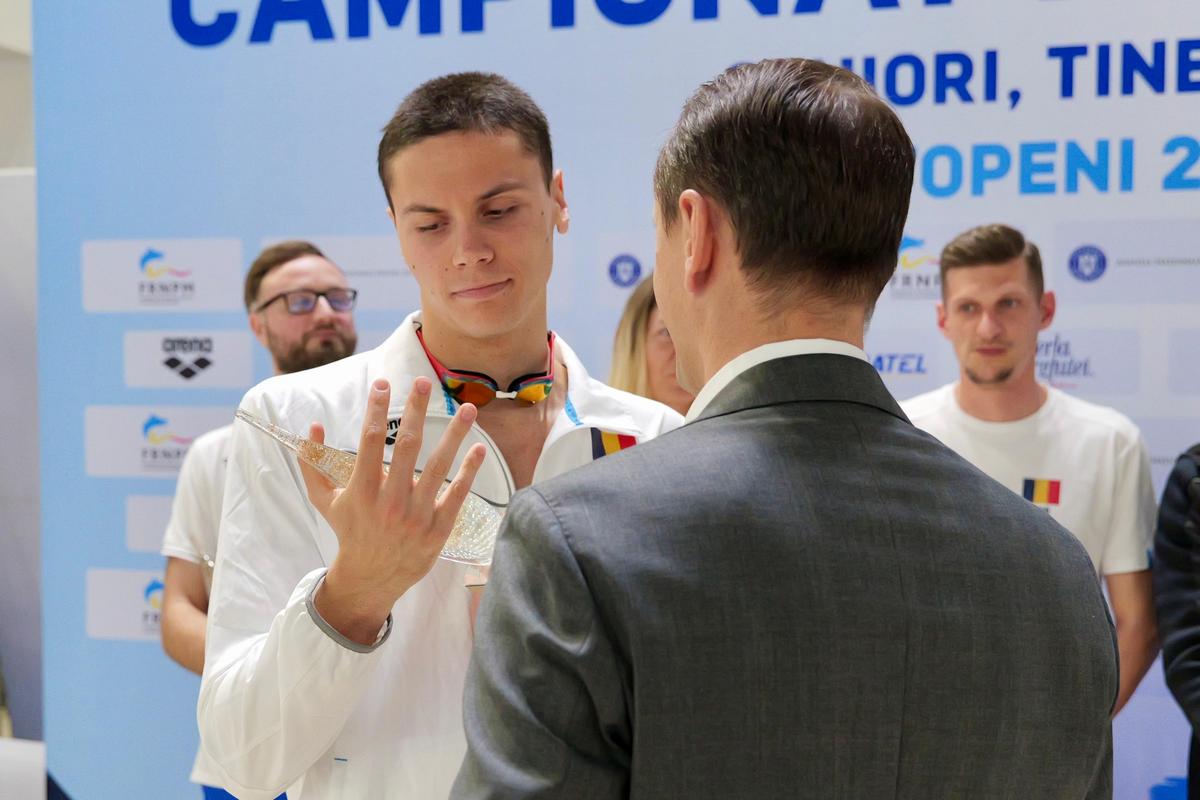 David Popovici, a PATRA medalie de aur la campionatele naționale de la Otopeni » Campionul mondial a scos al 5-lea timp al sezonului