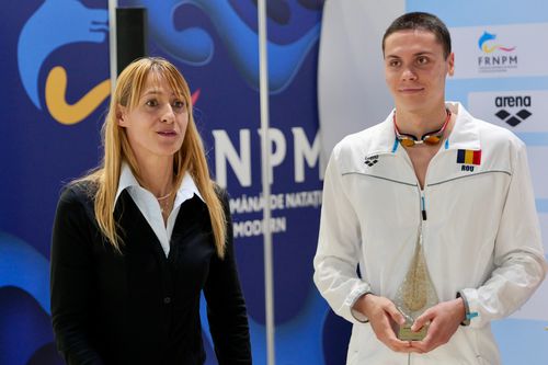 David Popovici, alături de Camelia Potec, președinta Federației Române de Natație și Pentatlon Modern/Foto: Andrei Furnigă (GSP.ro)