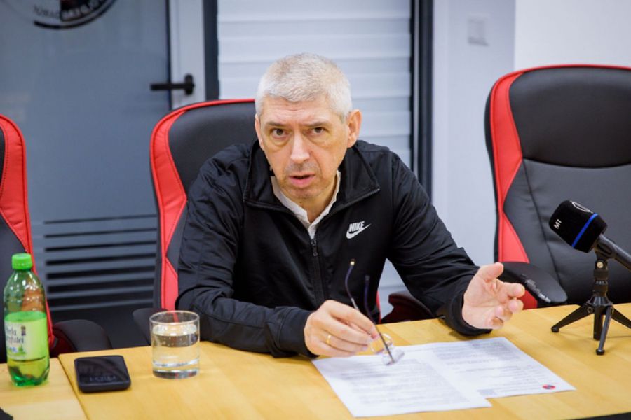 De ce tace Peter Magyar? Două scenarii negre pentru Csikszereda și Sepsi