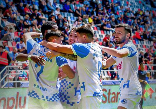 Corvinul poate sărbători runda viitoare promovarea în Superliga // foto: Facebook