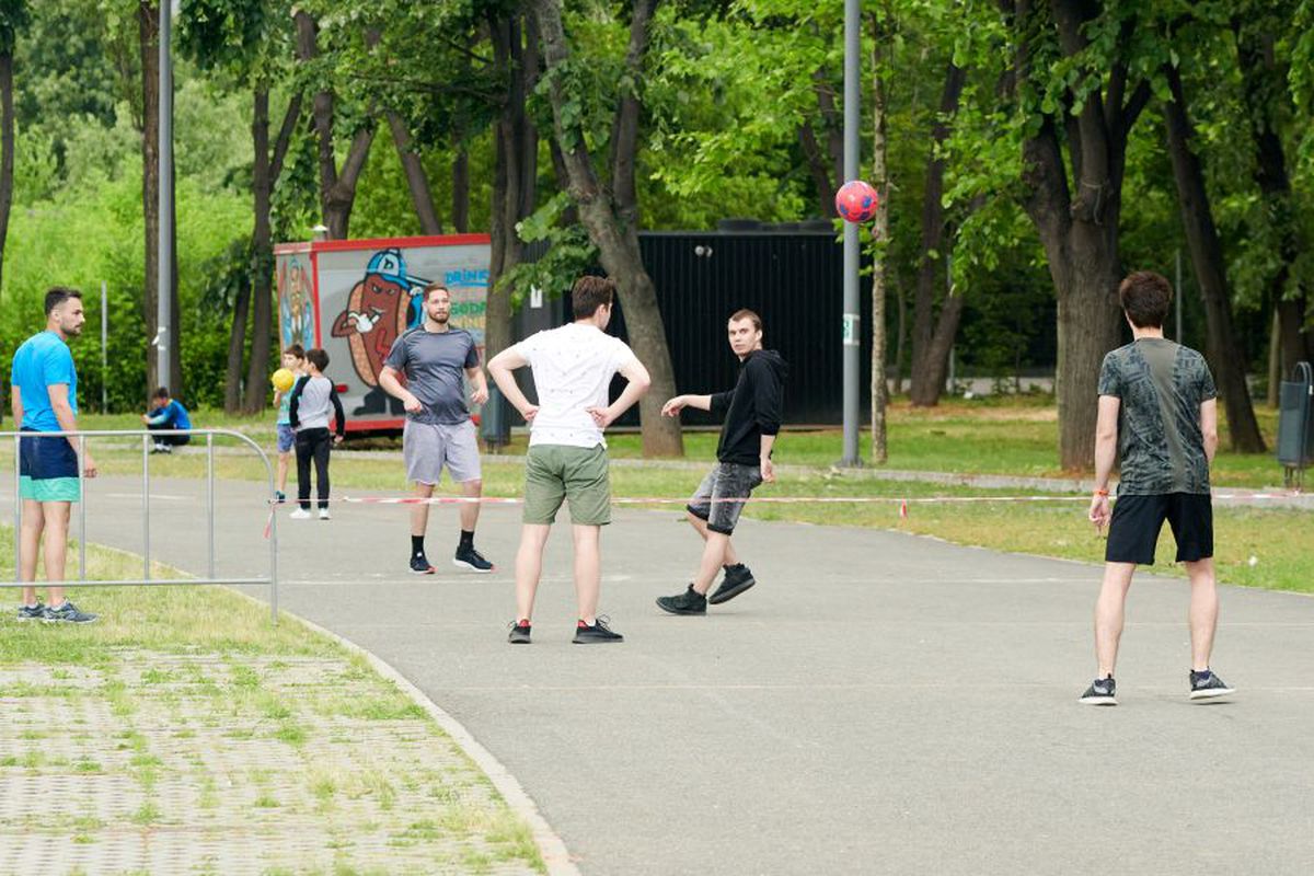 Se dezintegrează înaintea reluării campionatului: 3 jucători au plecat de la echipă! Un lider din vestiar devine liber în 15 zile