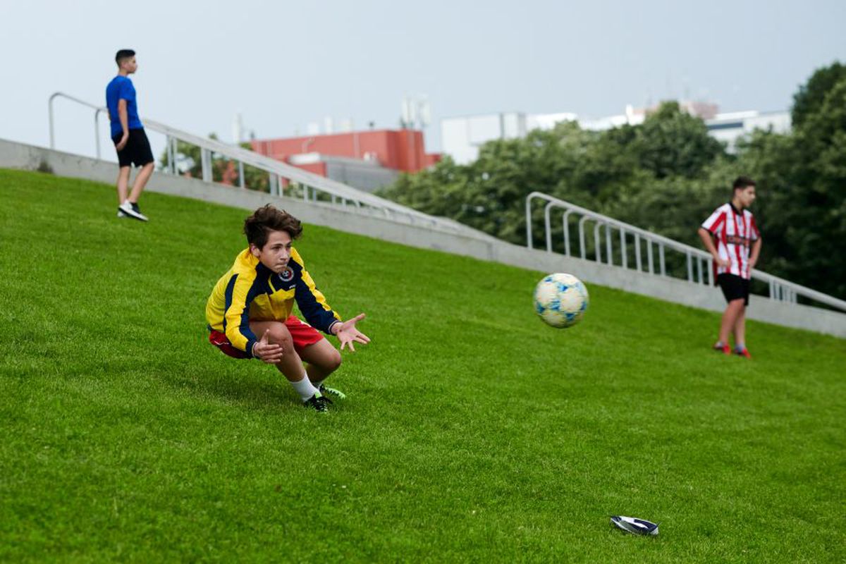 Să ne amuzăm cu Liga 1: interesu’ poartă fesu’! Echipele, puse să aleagă cum se încheie sezonul » Cine vrea metoda „Romică Pașcu” și cine a impresionat prin fair-play