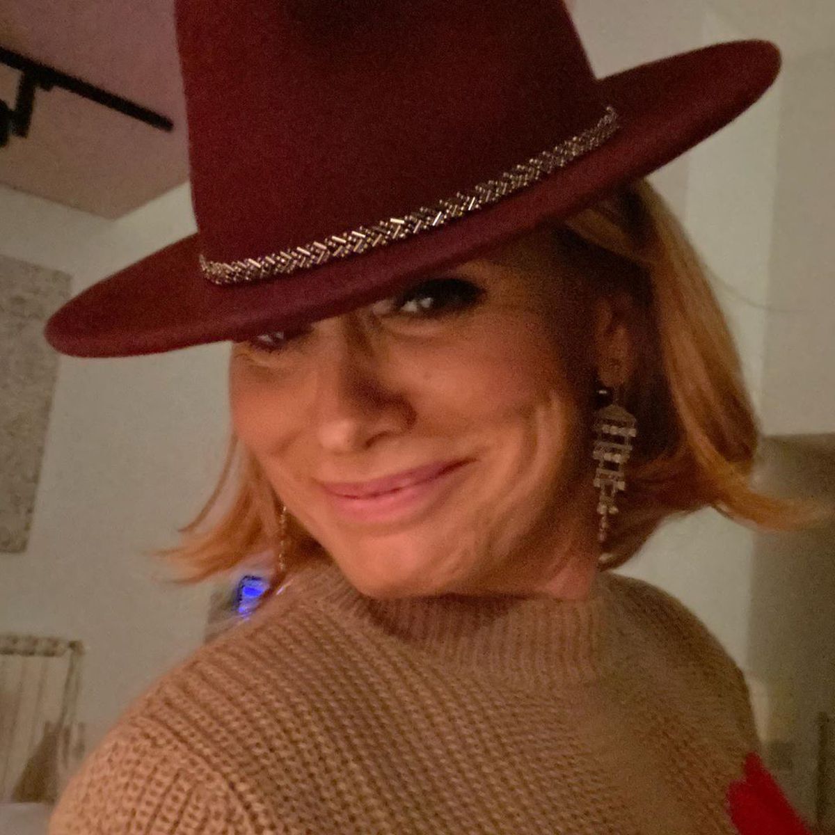 DINAMO. Se înscrie Andreea Esca în DDB? Vedeta TV dezvăluie de ce ține cu Dinamo: „Era un băiat blond, cârlionțat și cu ochi albaștri”