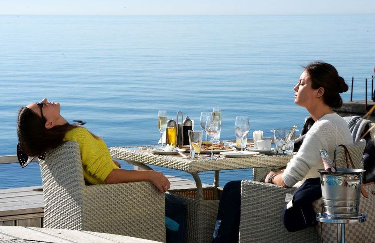 Putem merge la mare în starea de alertă? Poliția Română răspunde la 5 întrebări importante despre restricții