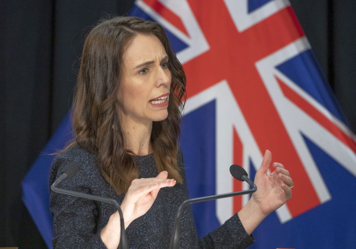 VIDEO Câtă stăpânire! Cum a reacționat Jacinda Ardern, premierul Noii Zeelande, surprinsă în direct de un cutremur puternic