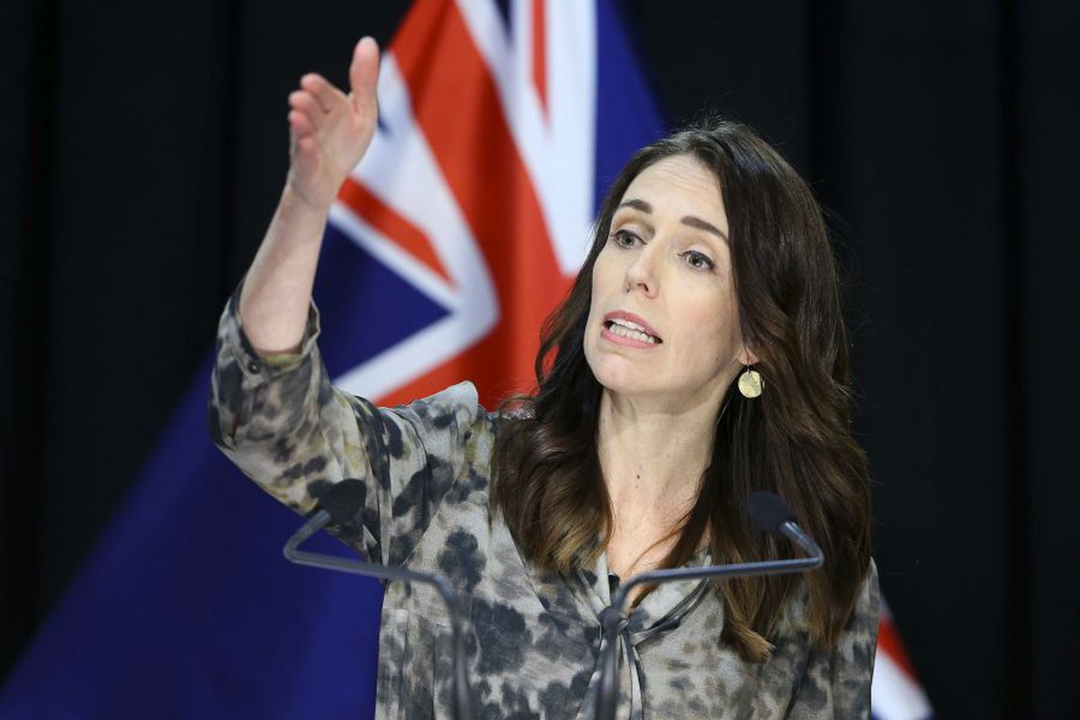 VIDEO Câtă stăpânire! Cum a reacționat Jacinda Ardern, premierul Noii Zeelande, surprinsă în direct de un cutremur puternic