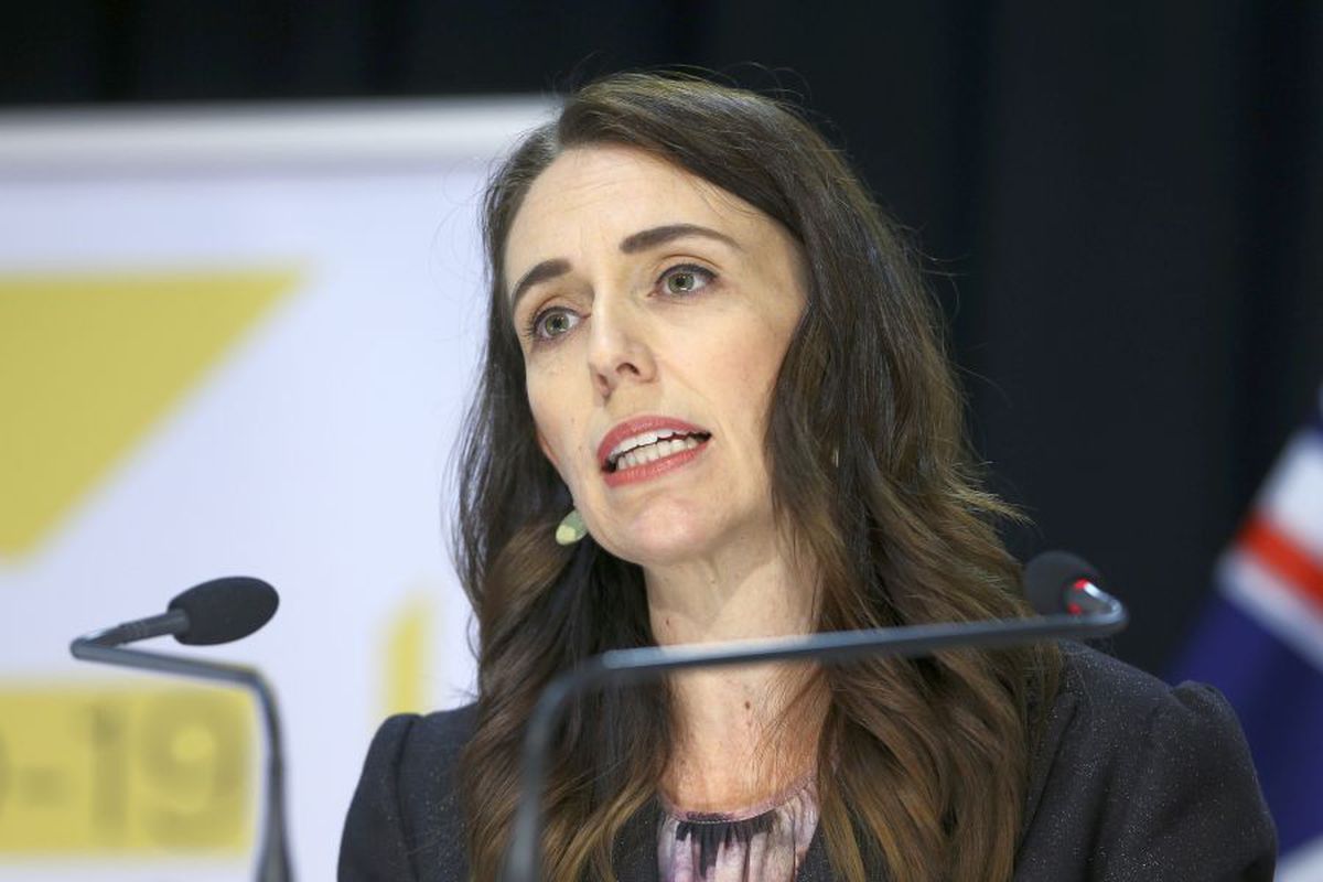 VIDEO Câtă stăpânire! Cum a reacționat Jacinda Ardern, premierul Noii Zeelande, surprinsă în direct de un cutremur puternic