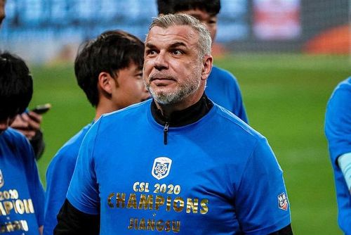 Cosmin Olăroiu, chemat de fani la FCSB