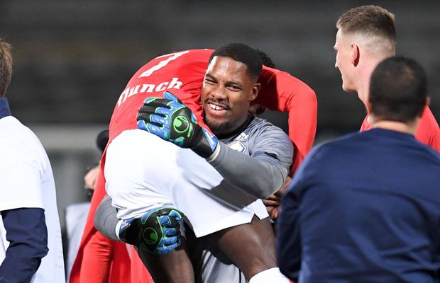 Pleacă Donnarumma, dar AC Milan îl ignoră pe Tătărușanu și aduce alt portar de calibru!