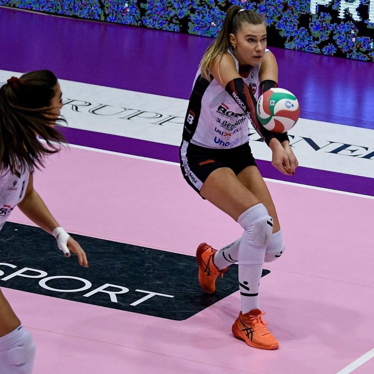 Cea mai frumoasă voleibalistă din România: „Nu mă interesează admiratorii”