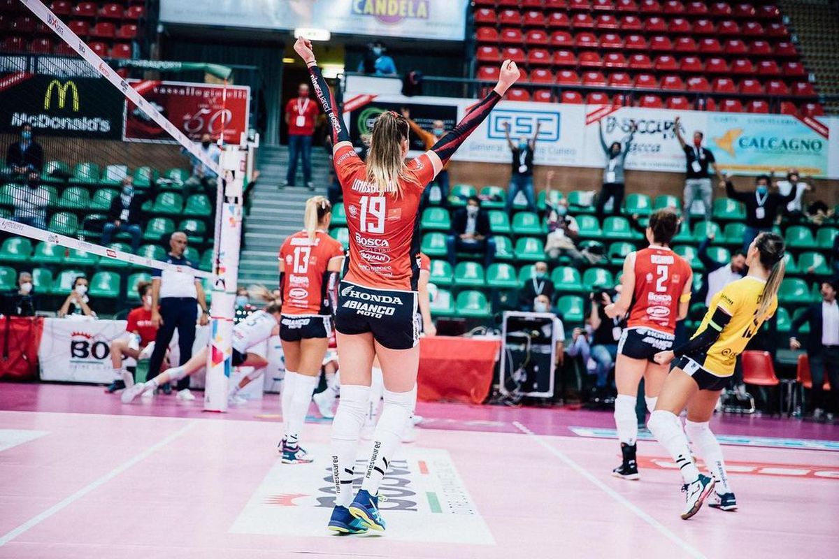 Cea mai frumoasă voleibalistă din România: „Nu mă interesează admiratorii”