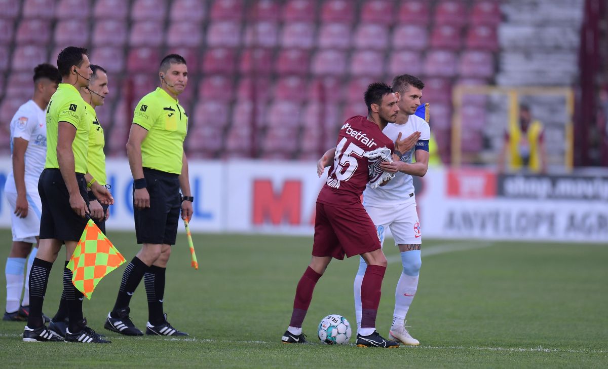 Moment special înainte de CFR Cluj - FCSB! Campionii au fost prezentați fanilor printre flăcări și fum: Edi Iordănescu, extrem de emoționat