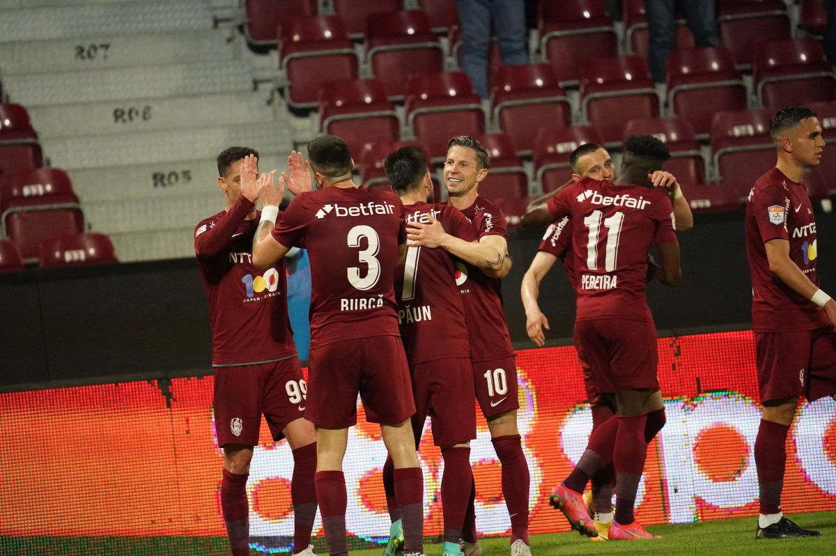 Ce stă în spatele hegemoniei CFR Cluj? Comparație uluitoare cu rivala FCSB