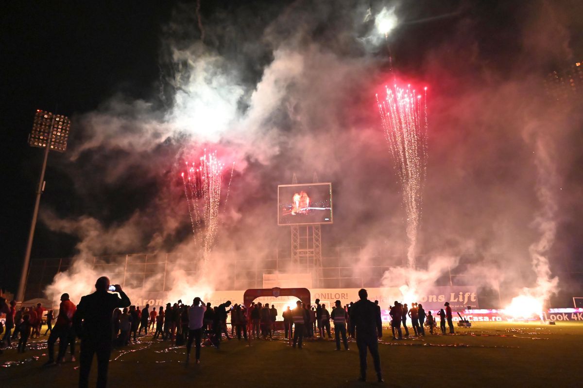 Ce stă în spatele hegemoniei CFR Cluj? Comparație uluitoare cu rivala FCSB